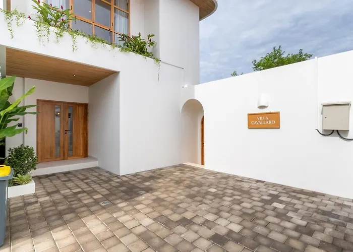 Cavallaro - Stunning 3br With Pool * Munggu