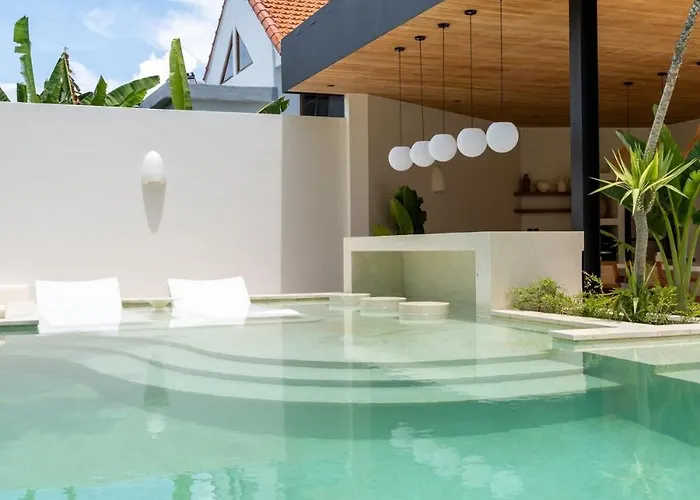Cavallaro - Stunning 3br With Pool