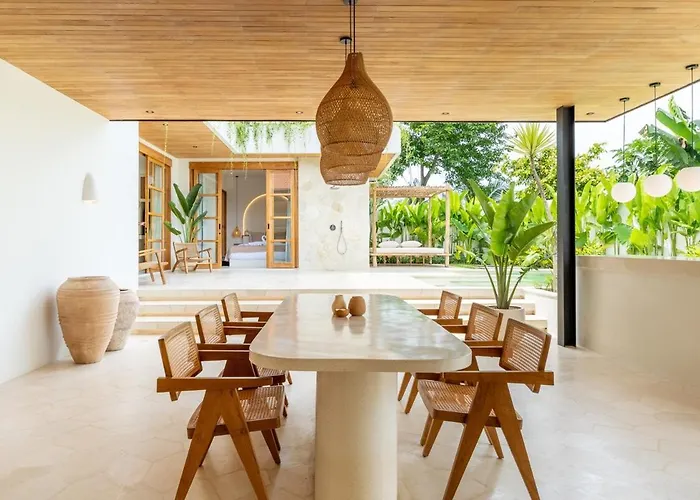 Cavallaro - Stunning 3br With Pool Villa Munggu
